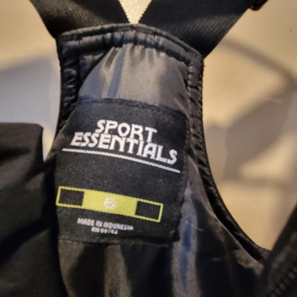 🛷EUC~ KIDS INSULATED BLACK SNOW BIB
